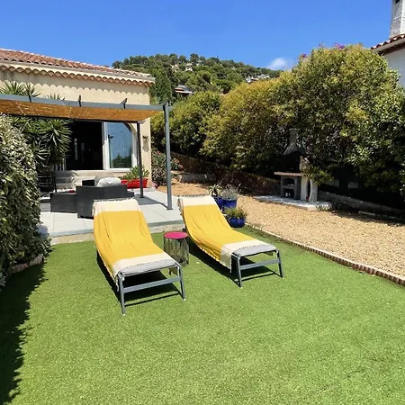 Face A La Superbe Villa, Terrasse, Barbecue, Parking