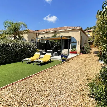 Face A La Superbe Villa, Terrasse, Barbecue, Parking Villa